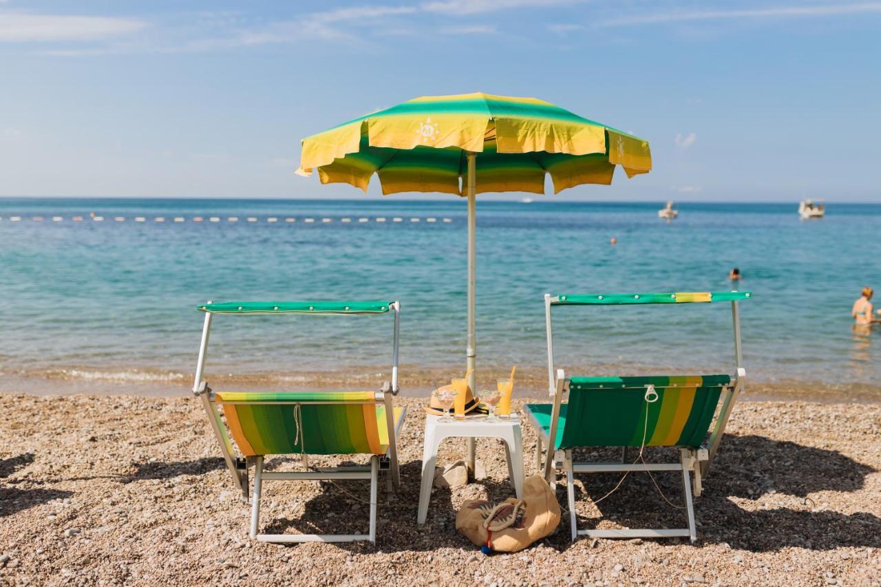 Hotel Savojo Petrovac Екстер'єр фото