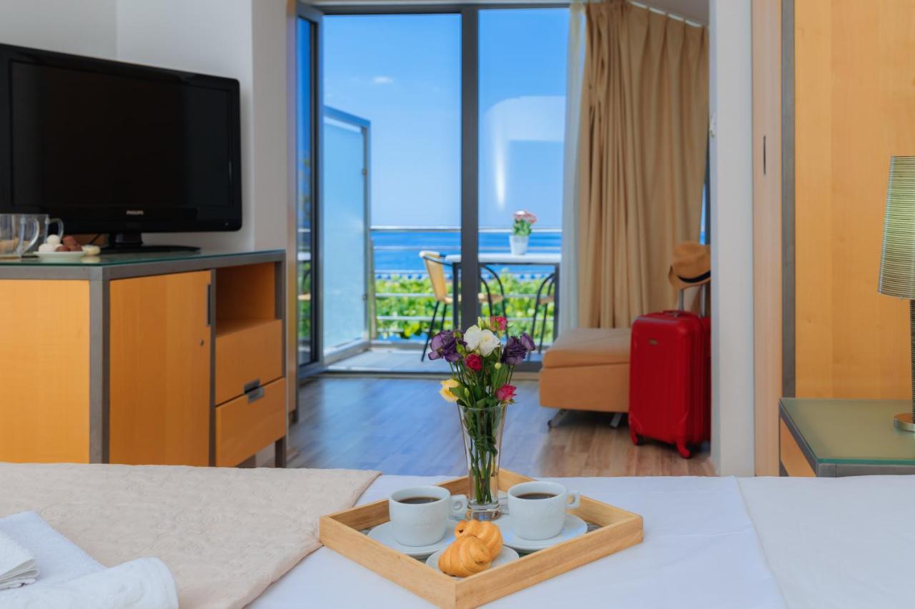 Hotel Savojo Petrovac Екстер'єр фото