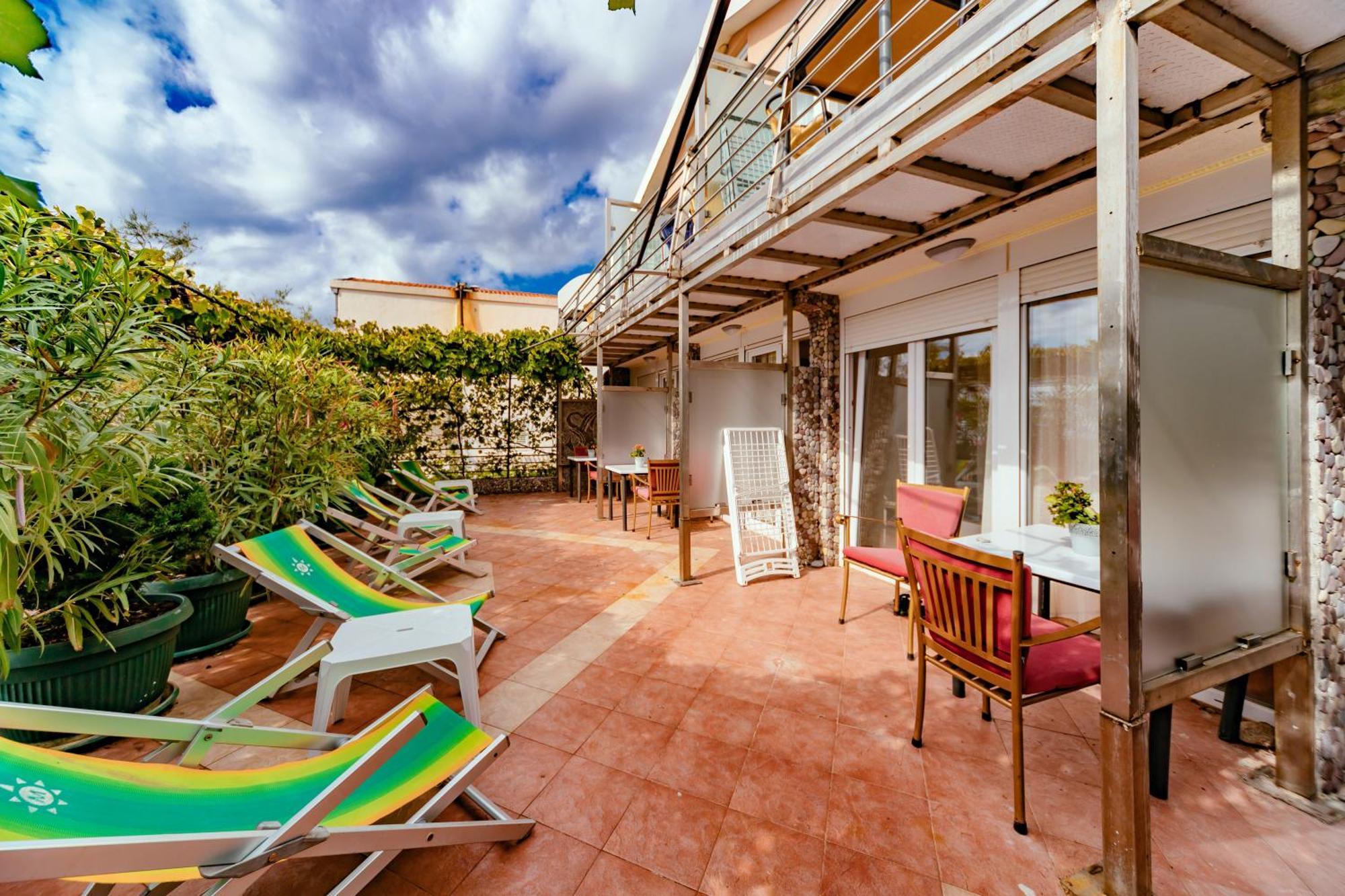 Hotel Savojo Petrovac Екстер'єр фото