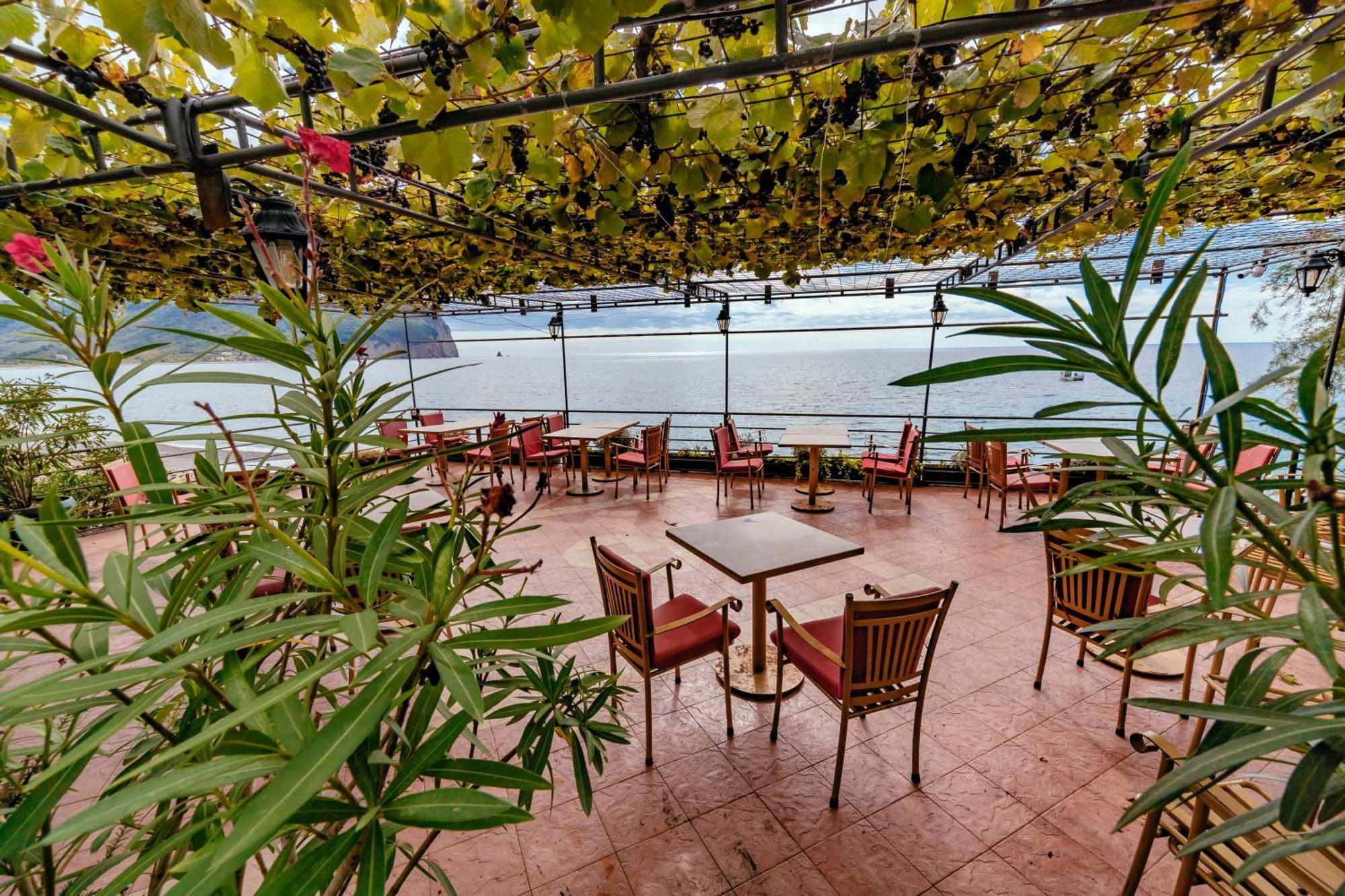 Hotel Savojo Petrovac Екстер'єр фото