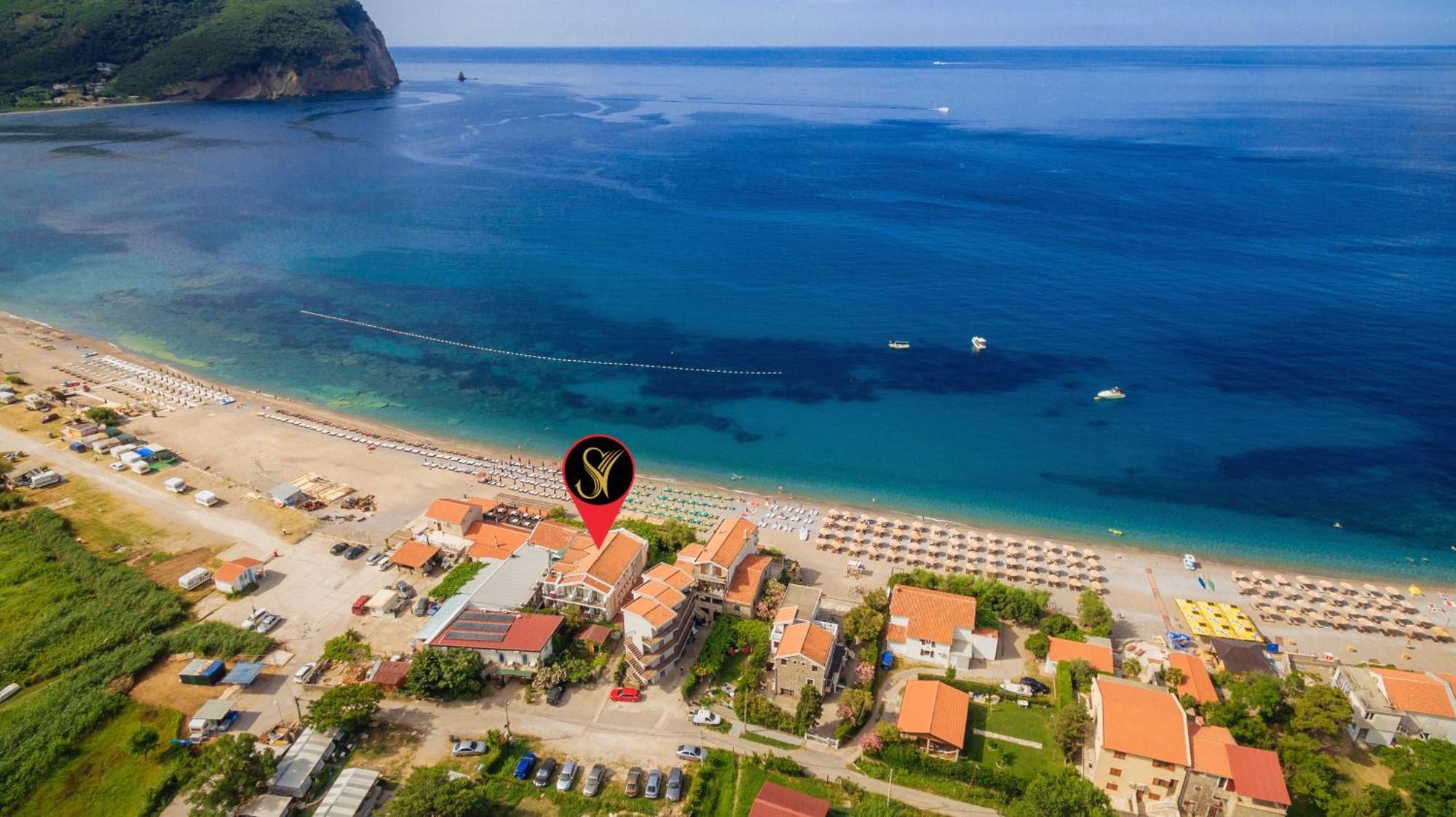 Hotel Savojo Petrovac Екстер'єр фото