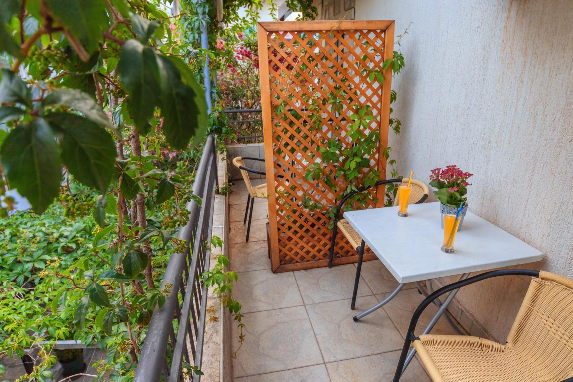 Hotel Savojo Petrovac Екстер'єр фото